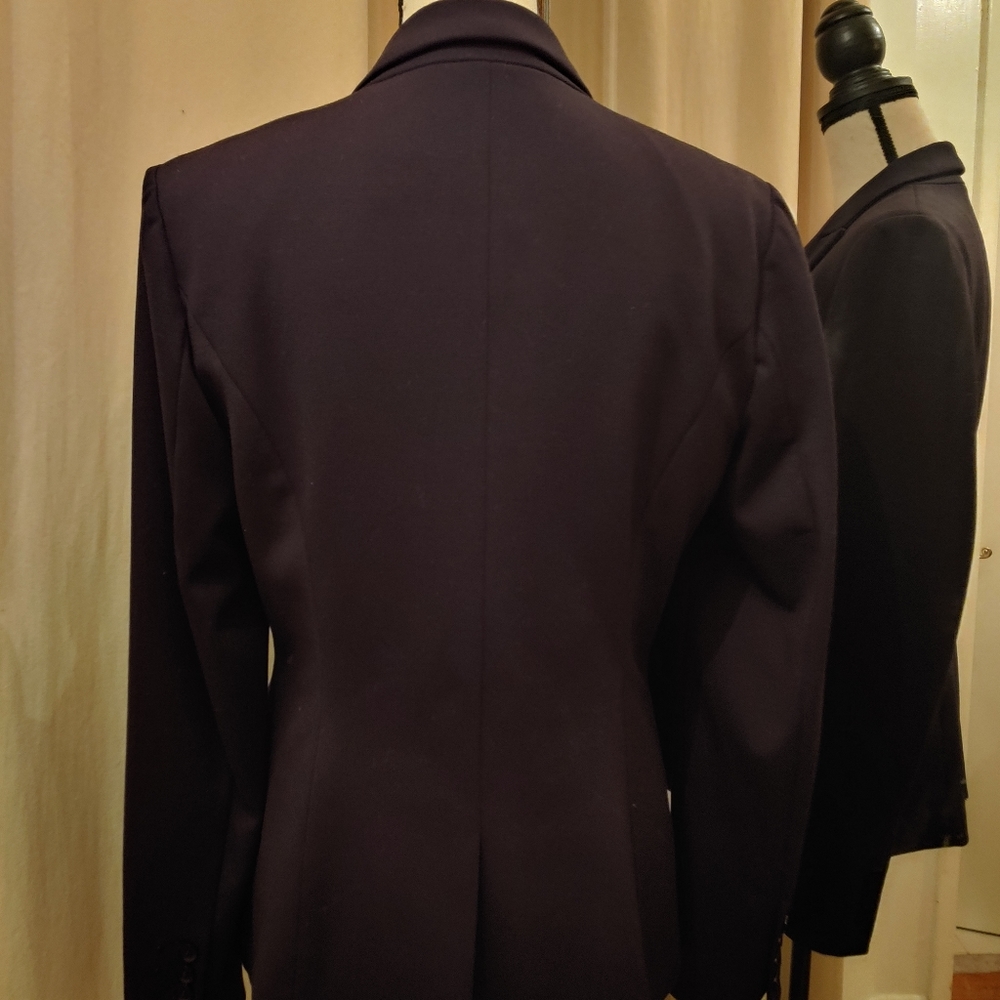 Blazer - Picture 2 of 4